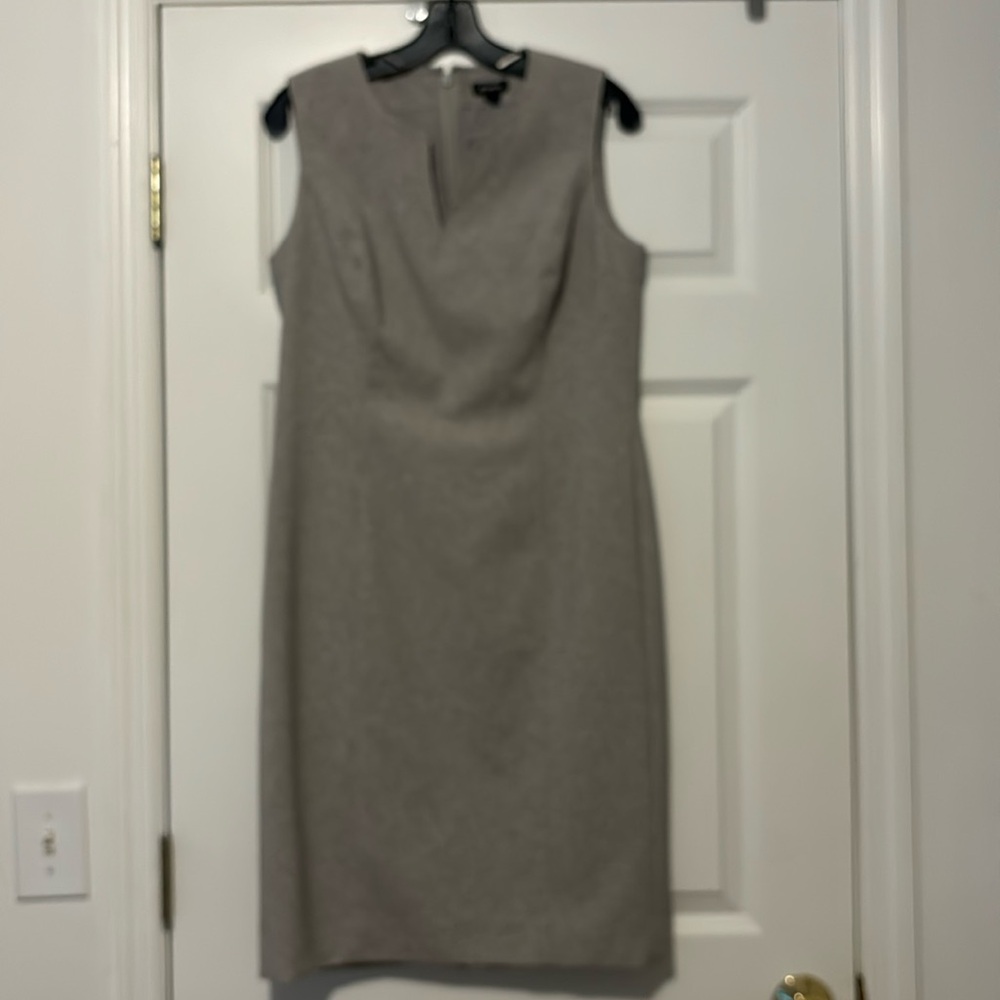 Sleeveless wool dress